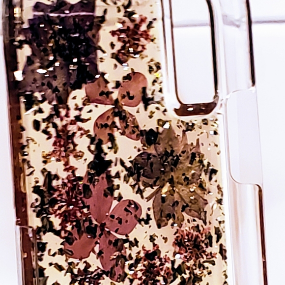 Real flower iPhone Xl/Xs case! - Picture 7 of 12